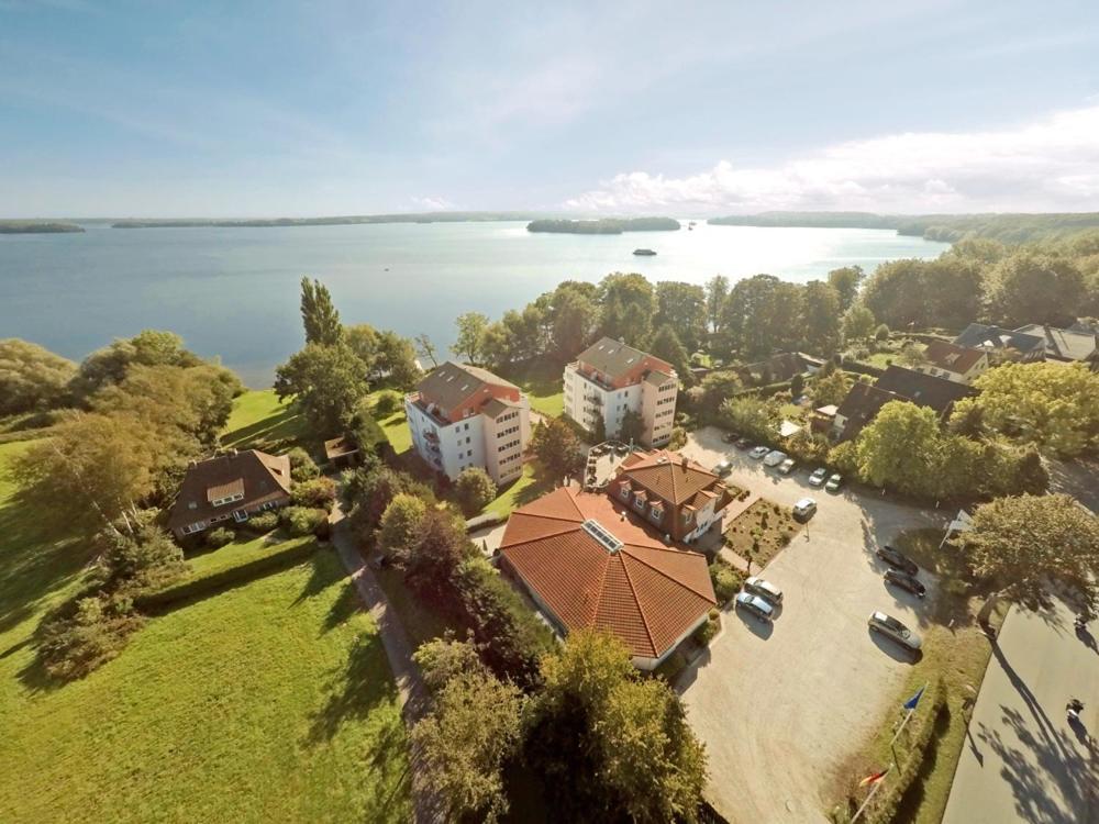 Sama, Balkon Zum Plöner * Ascheberg (Schleswig-Holstein)